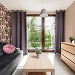 Blossom - Old Town Residence - By Upstairs